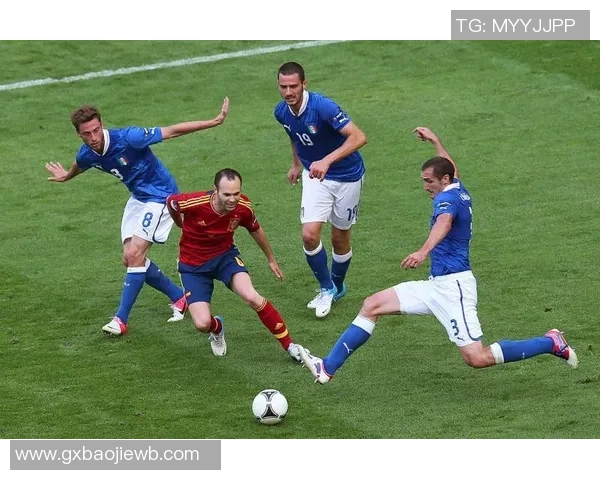 足球明星王炳朝的传奇人生与辉煌成就揭秘 足球明星王炳朝的传奇人生与辉煌成就揭秘